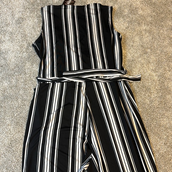 Nina Leonard Striped Jumpsuit - Picture 11 of 11